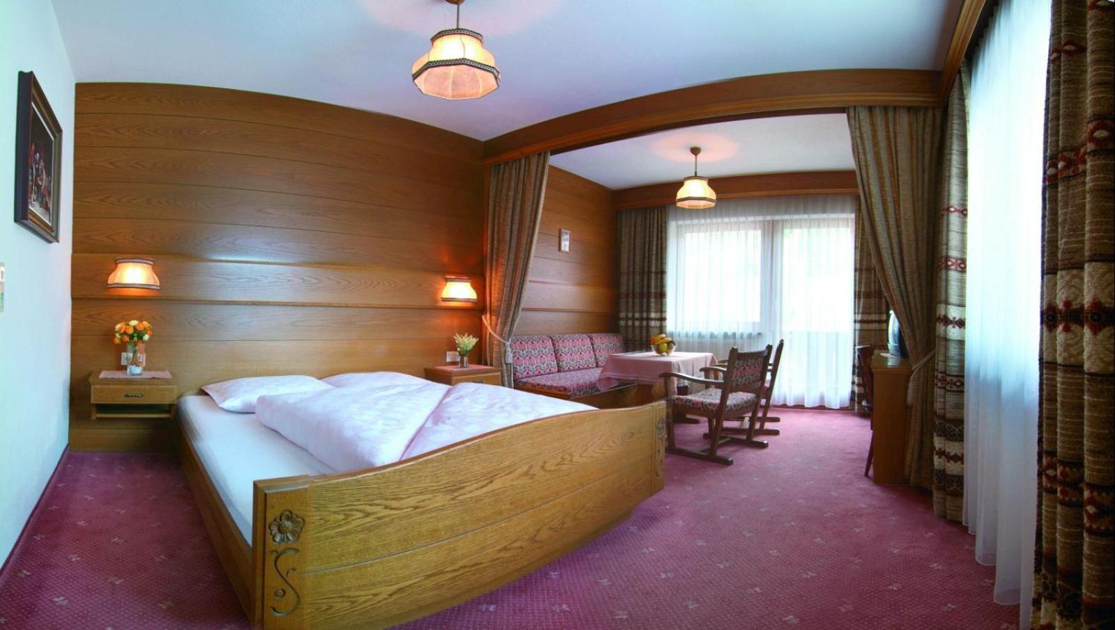 Hotel Garni Val-Sinestra Ischgl Kültér fotó